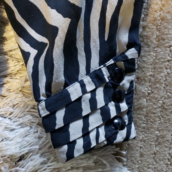SOLD Oleg Cassini zebra print blouse - Picture 4 of 7